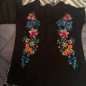 LifeStyle Black floral tshirt